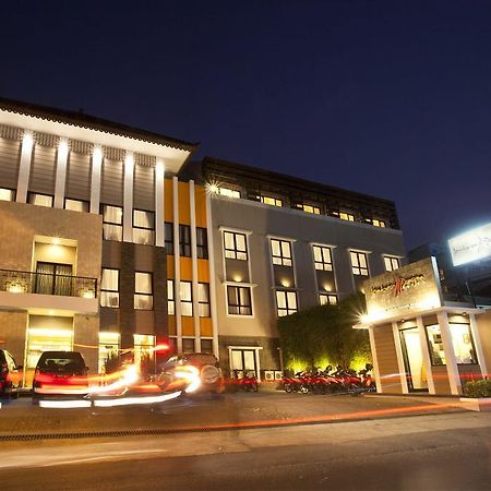 Jentra Dagen Hotel Malioboro Yogyakarta Eksteriør billede