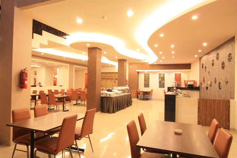 Jentra Dagen Hotel Malioboro Yogyakarta Eksteriør billede