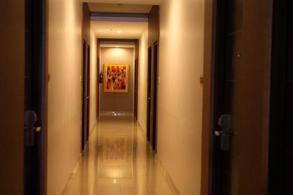 Jentra Dagen Hotel Malioboro Yogyakarta Eksteriør billede