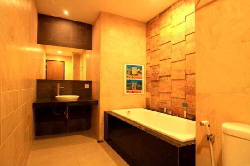Jentra Dagen Hotel Malioboro Yogyakarta Eksteriør billede