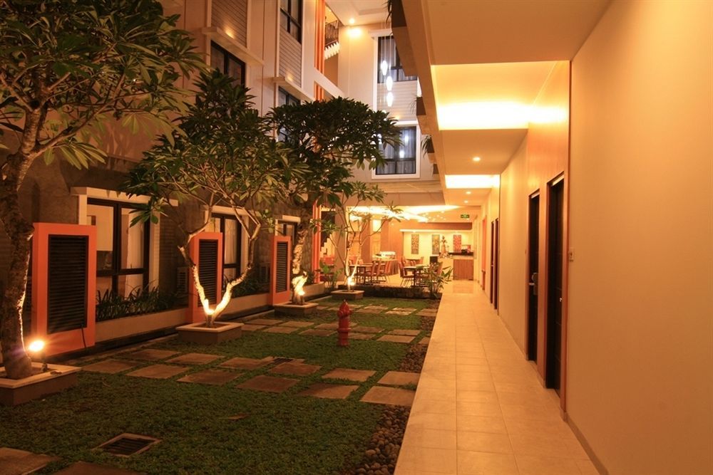 Jentra Dagen Hotel Malioboro Yogyakarta Eksteriør billede